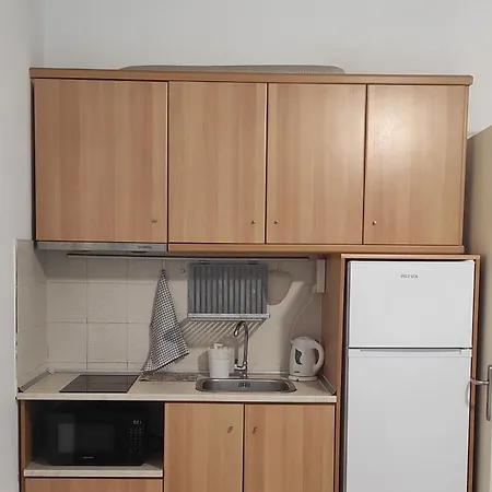 Efi Appartement Polychrono